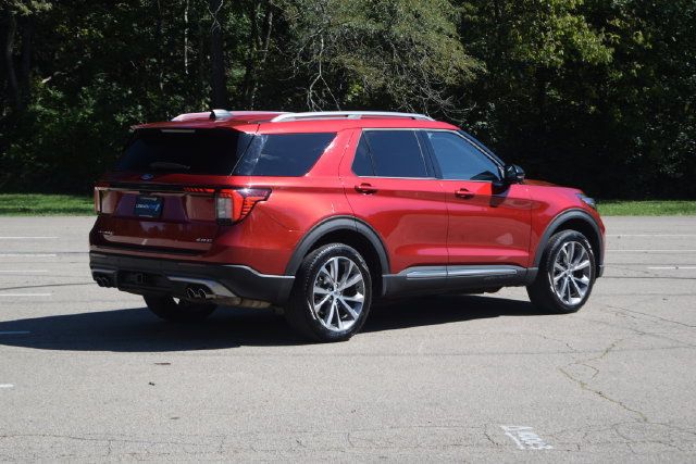 Used 2025 Ford Explorer Platinum w/ Ultimate Package AWD/4WD image 29