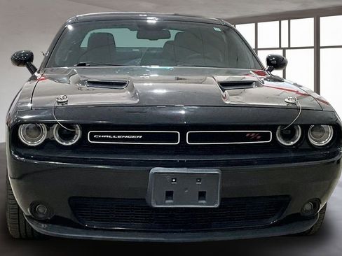 Used 2015 Dodge Challenger R/T w/ Quick Order Package 22B R/T RWD image 3