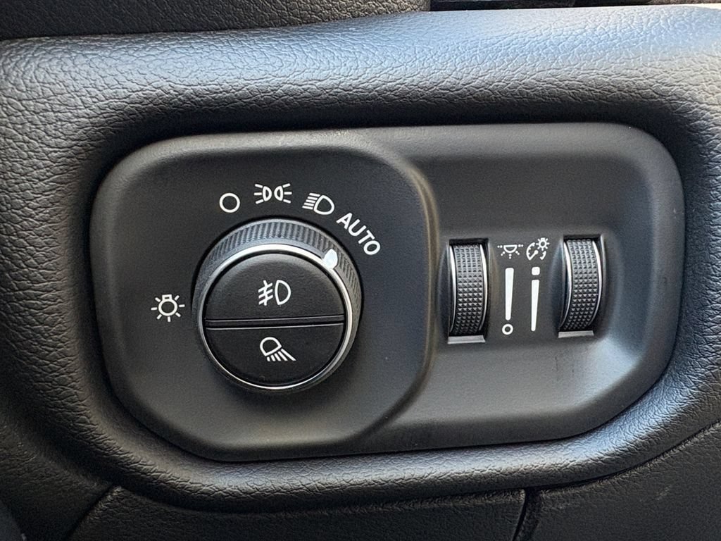 New 2026 RAM 2500 Laramie w/ Night Edition AWD/4WD image 3