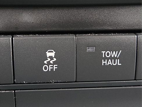 Used 2015 RAM 1500 Tradesman image 16