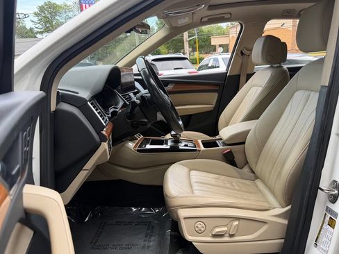 Used 2021 Audi Q5 2.0T Premium Plus AWD/4WD image 25