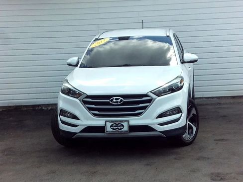 Used 2017 Hyundai Tucson Sport w/ Cargo Package AWD/4WD image 8
