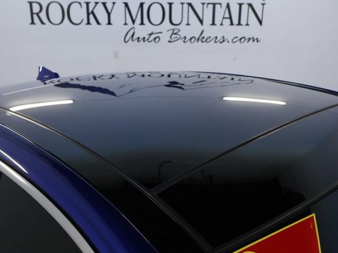 Used 2020 Genesis G70 2.0T w/ Elite Package image 12