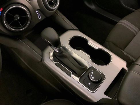 Used 2025 Chevrolet Blazer LT image 17