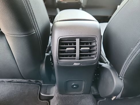 New 2024 Ford Escape SE w/ PHEV Premium Package image 17