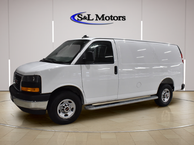 Used 2025 GMC Savana 2500 w/ Driver Convenience Package RWD image 2