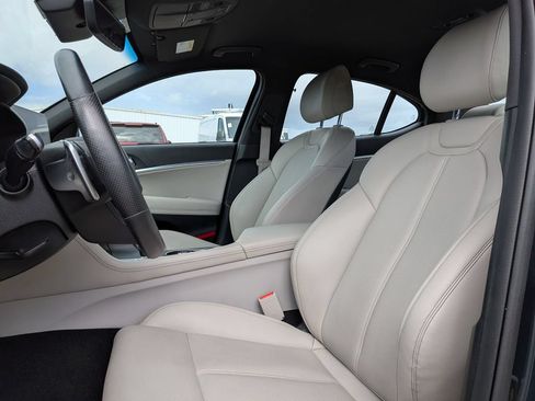Used 2023 Genesis G70 2.0T RWD image 13