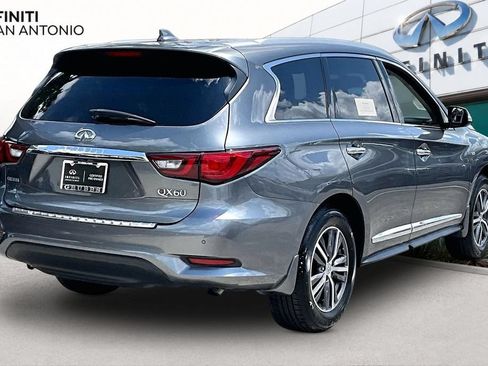 Used 2019 INFINITI QX60 Luxe w/ Essential Package FWD image 2