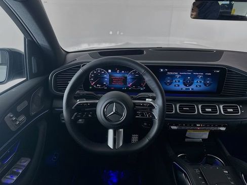 New 2026 Mercedes-Benz GLS 450 4MATIC image 23