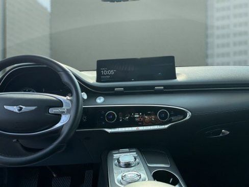 Used 2025 Genesis GV70 2.5T image 21