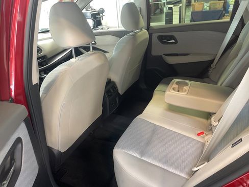 Used 2023 Nissan Rogue SV image 21