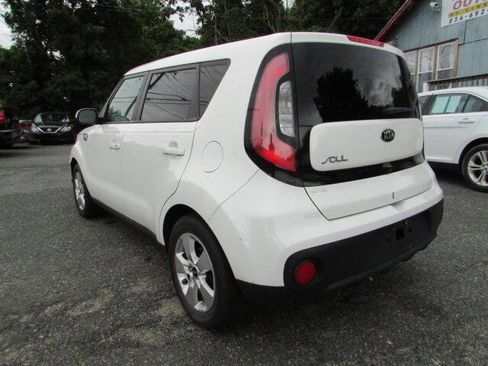 Used 2019 Kia Soul FWD image 6