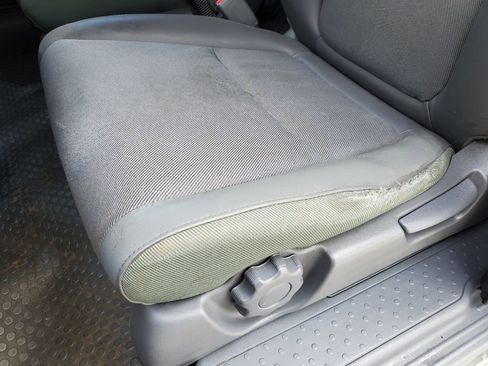 Used 2004 Honda Element EX image 16