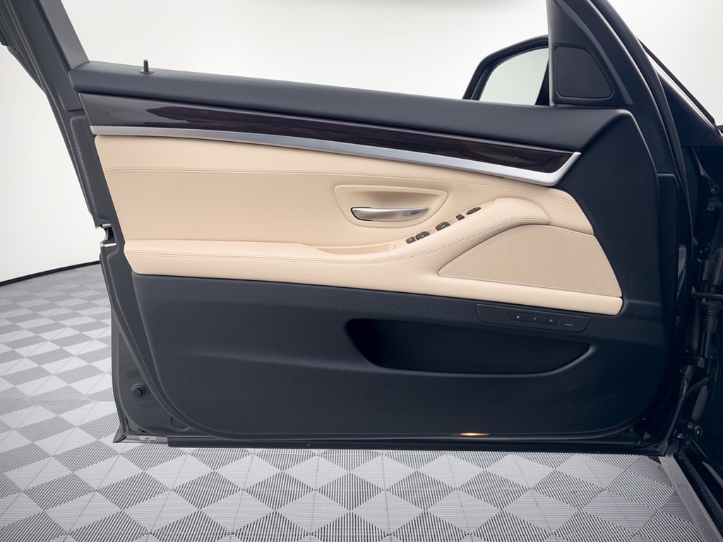 Used 2012 BMW 528i Sedan RWD image 14
