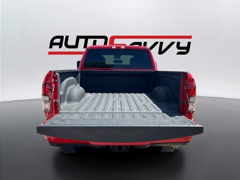 Used 2024 RAM 2500 Big Horn w/ Night Edition AWD/4WD image 18