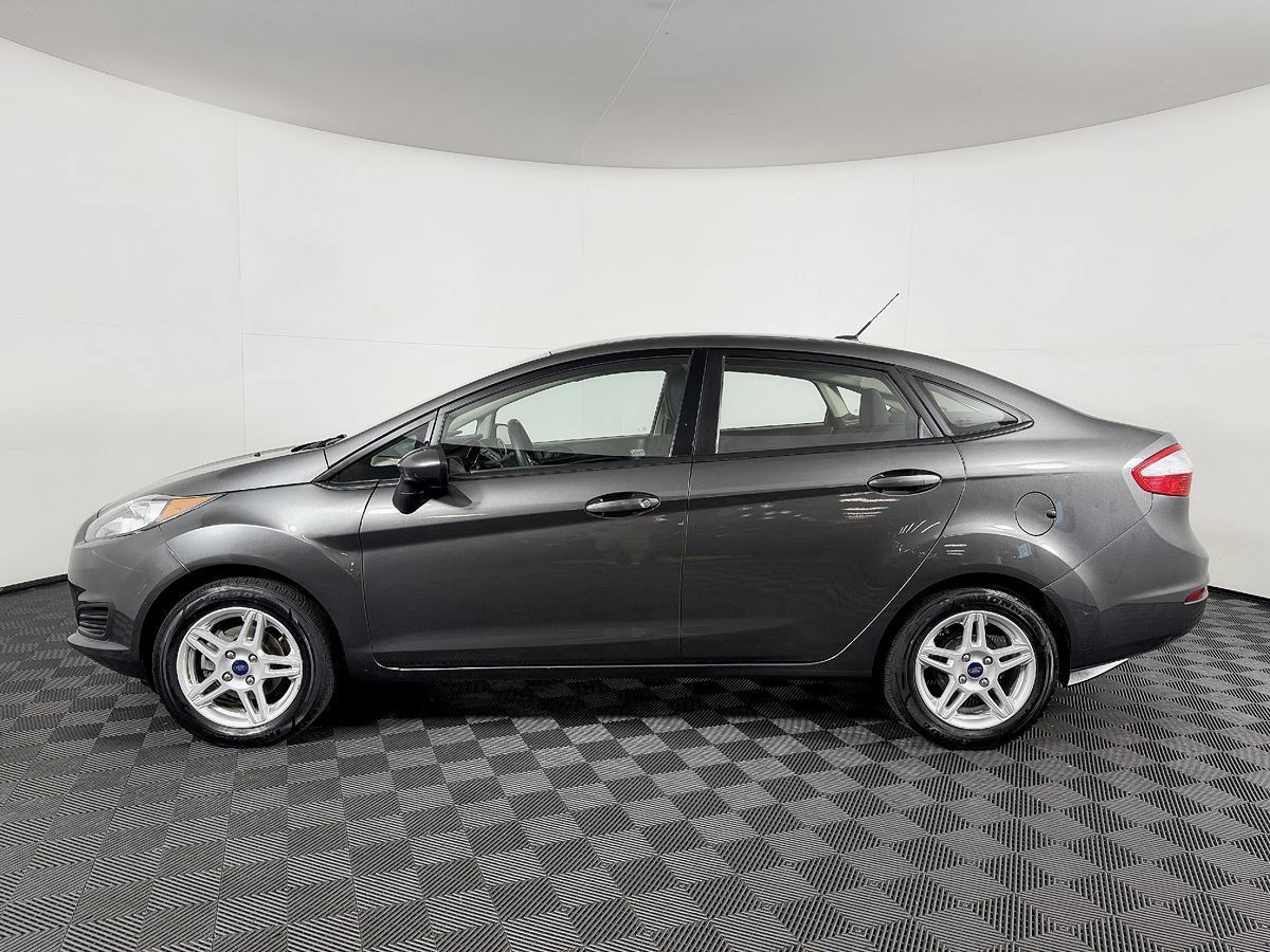 Used 2018 Ford Fiesta SE FWD image 16
