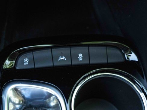Used 2023 Buick Encore GX Essence w/ Experience Buick Package FWD image 34