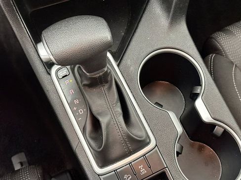 Used 2021 Kia Sportage LX image 12