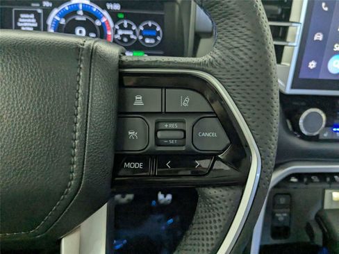 Used 2024 Toyota Tundra Platinum w/ TRD Off-Road Package AWD/4WD image 17