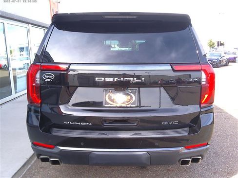 Used 2025 GMC Yukon XL Denali Ultimate AWD/4WD image 29