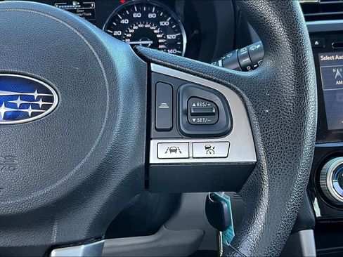 Used 2018 Subaru Forester 2.5i Premium AWD/4WD image 12