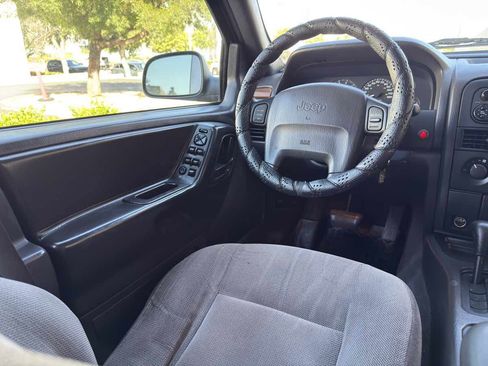 Used 1999 Jeep Grand Cherokee Laredo image 29
