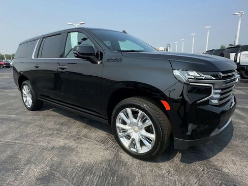 Certified 2024 Chevrolet Suburban High Country w/ Premium Package image 2