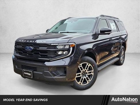New 2025 Ford Expedition Active image 1