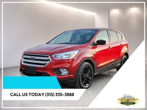 Used 2019 Ford Escape SE AWD/4WD image 1