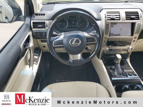 Used 2021 Lexus GX 460 Premium w/ Premium Package AWD/4WD image 28
