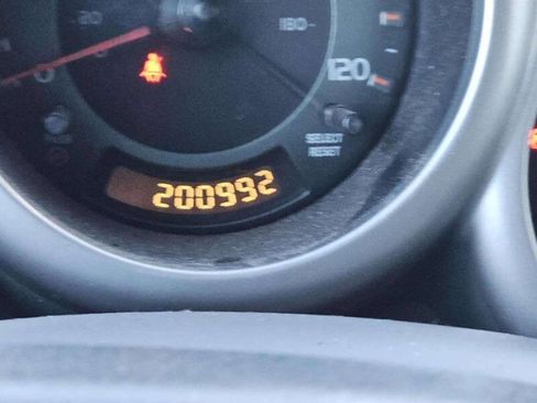 Used 2004 Honda Element EX image 9