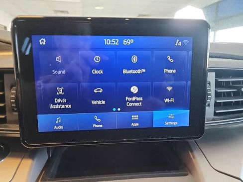 Certified 2021 Ford Explorer XLT AWD/4WD image 5