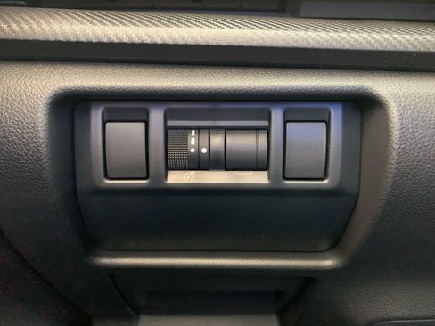 New 2026 Subaru Crosstrek 2.0i Premium AWD/4WD image 9