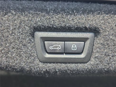 Used 2026 BMW 540i xDrive AWD/4WD image 10
