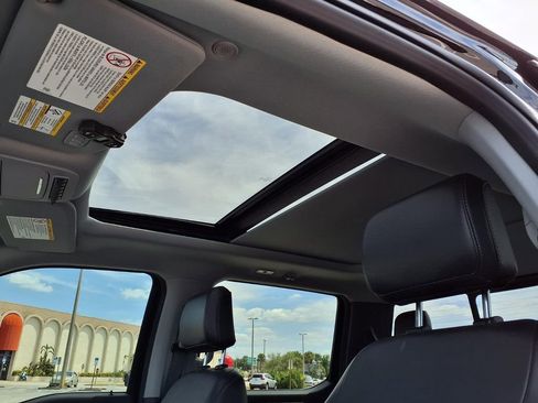 Used 2024 Ford F250 Lariat w/ Black Appearance Package image 29