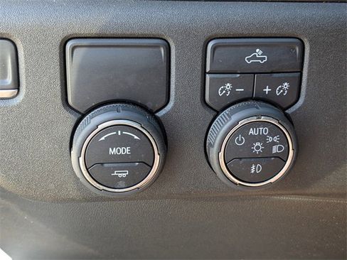 Used 2023 Chevrolet Silverado 1500 RST image 22