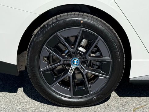 Used 2024 BMW i4 eDrive40 w/ Parking Assistance Package image 18