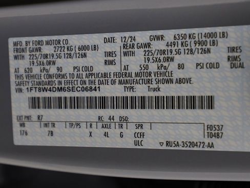 Used 2025 Ford F450 Platinum w/ FX4 Off-Road Package image 65