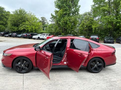 Used 2025 Honda Accord Sport image 17