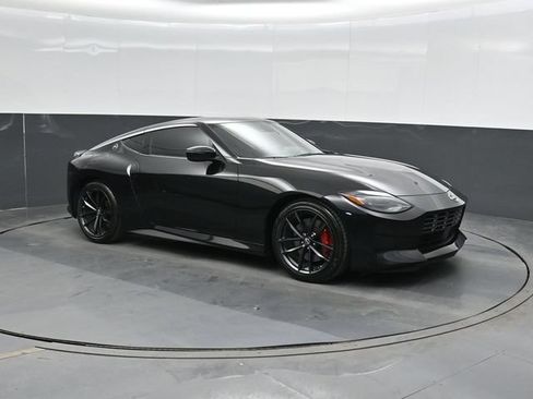 Used 2024 Nissan Z Performance w/ Floor Mat Package RWD image 6
