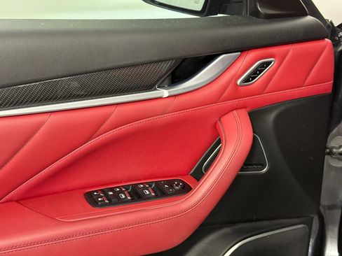 Used 2020 Maserati Levante S GranSport image 30
