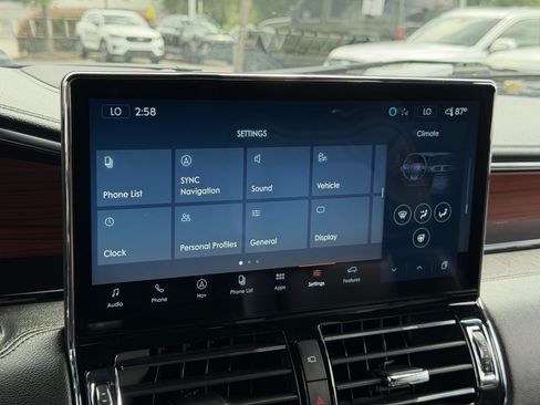 Used 2023 Lincoln Navigator L Reserve RWD image 21