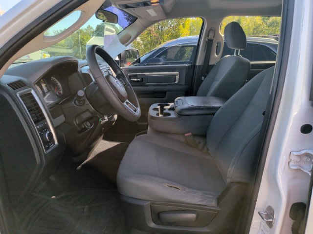 Used 2019 RAM 1500 Classic SLT RWD image 14