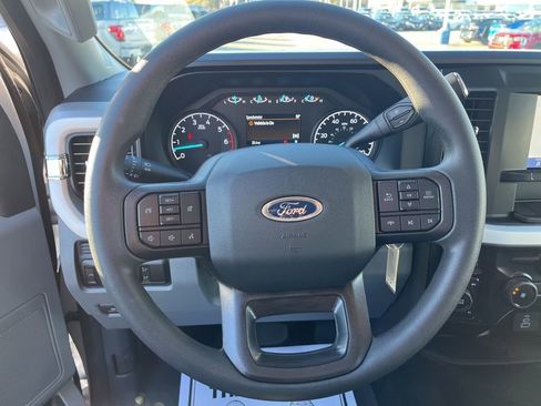 New 2026 Ford F250 XLT w/ FX4 Off-Road Package image 19