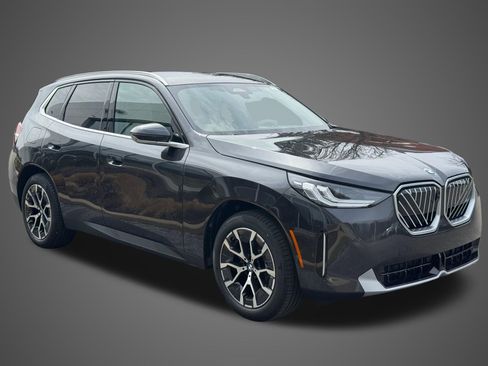 New 2026 BMW X3 xDrive30 w/ Premium Package image 3