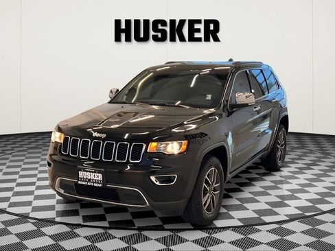 Used 2019 Jeep Grand Cherokee Limited AWD/4WD image 4