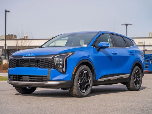 New 2026 Kia Sportage EX FWD image 2