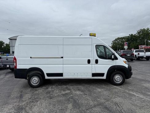 Used 2024 RAM ProMaster 2500 FWD image 5