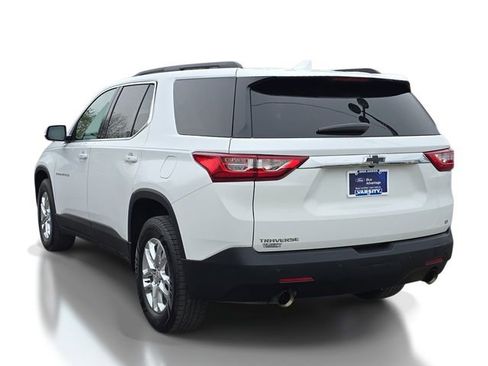 Used 2019 Chevrolet Traverse LT FWD image 3