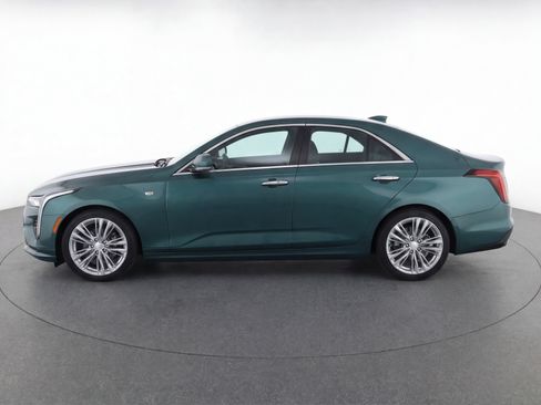 Used 2025 Cadillac CT4 Premium Luxury RWD image 6